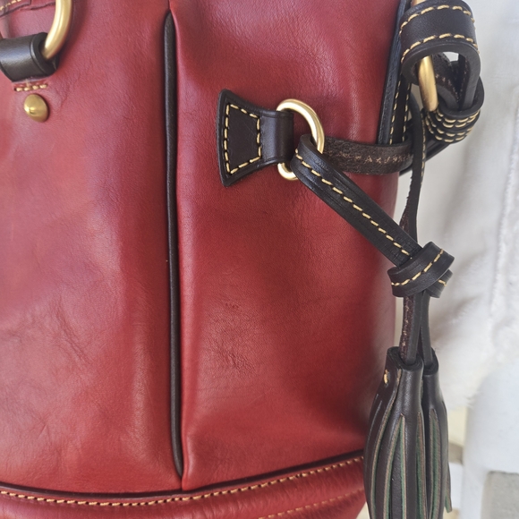 Dooney & Bourke RED BUCKLEY Bag - Picture 2 of 13